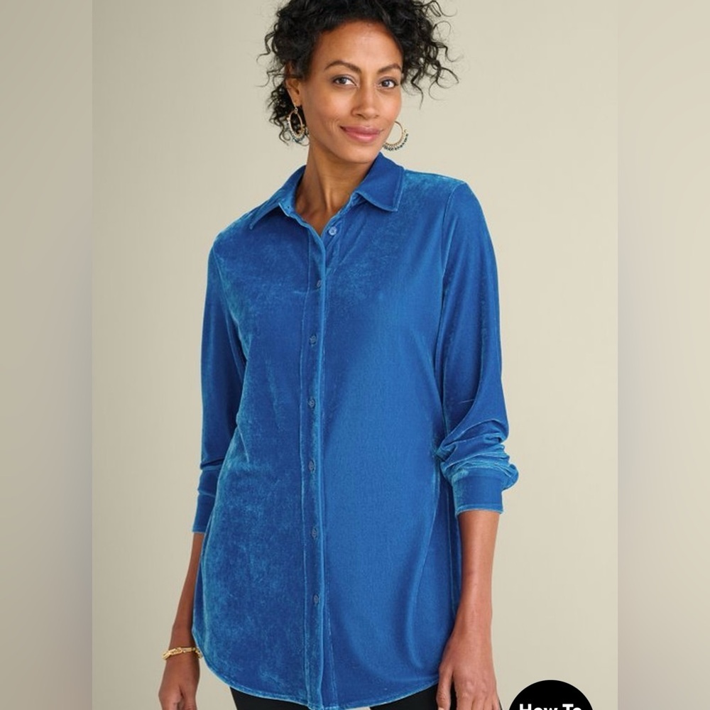 NWT Soft Surroundings Boyfriend Shirt in Cobalt Blue Velvet. Size S.